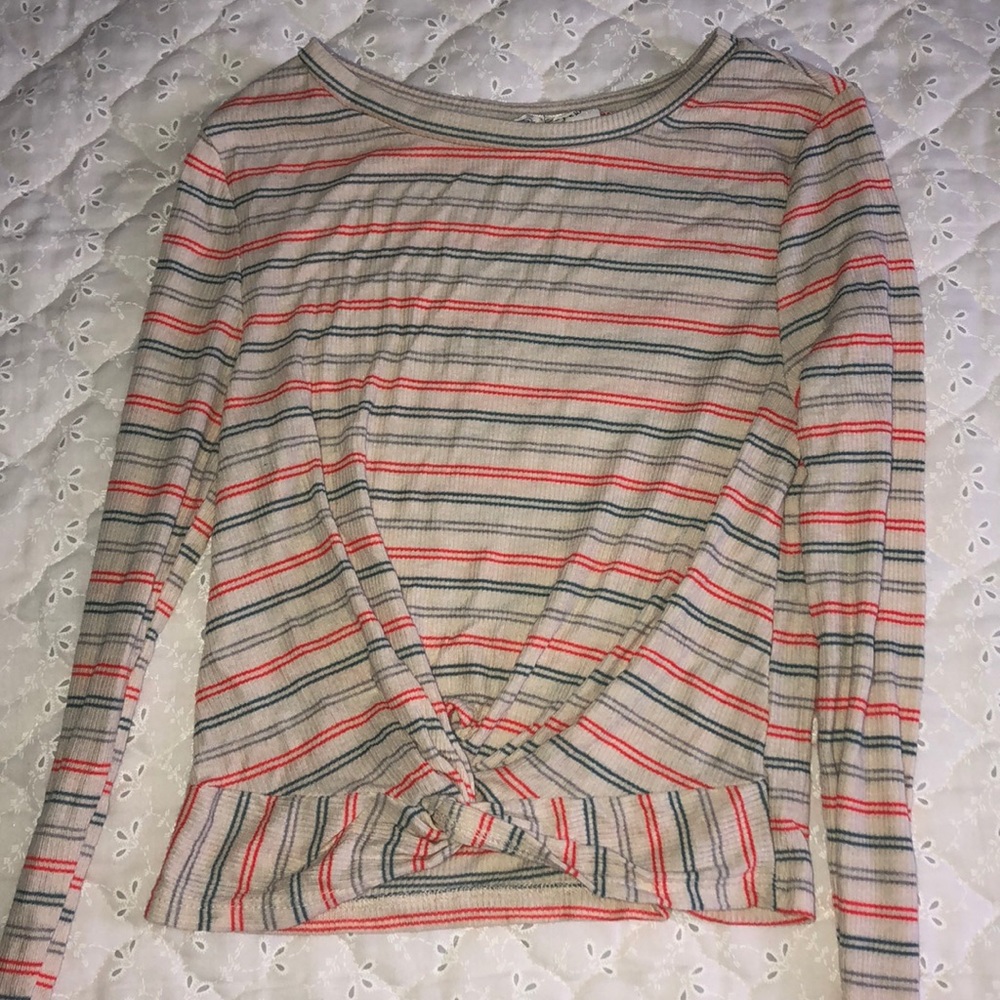 Gaze Tied Crop Top